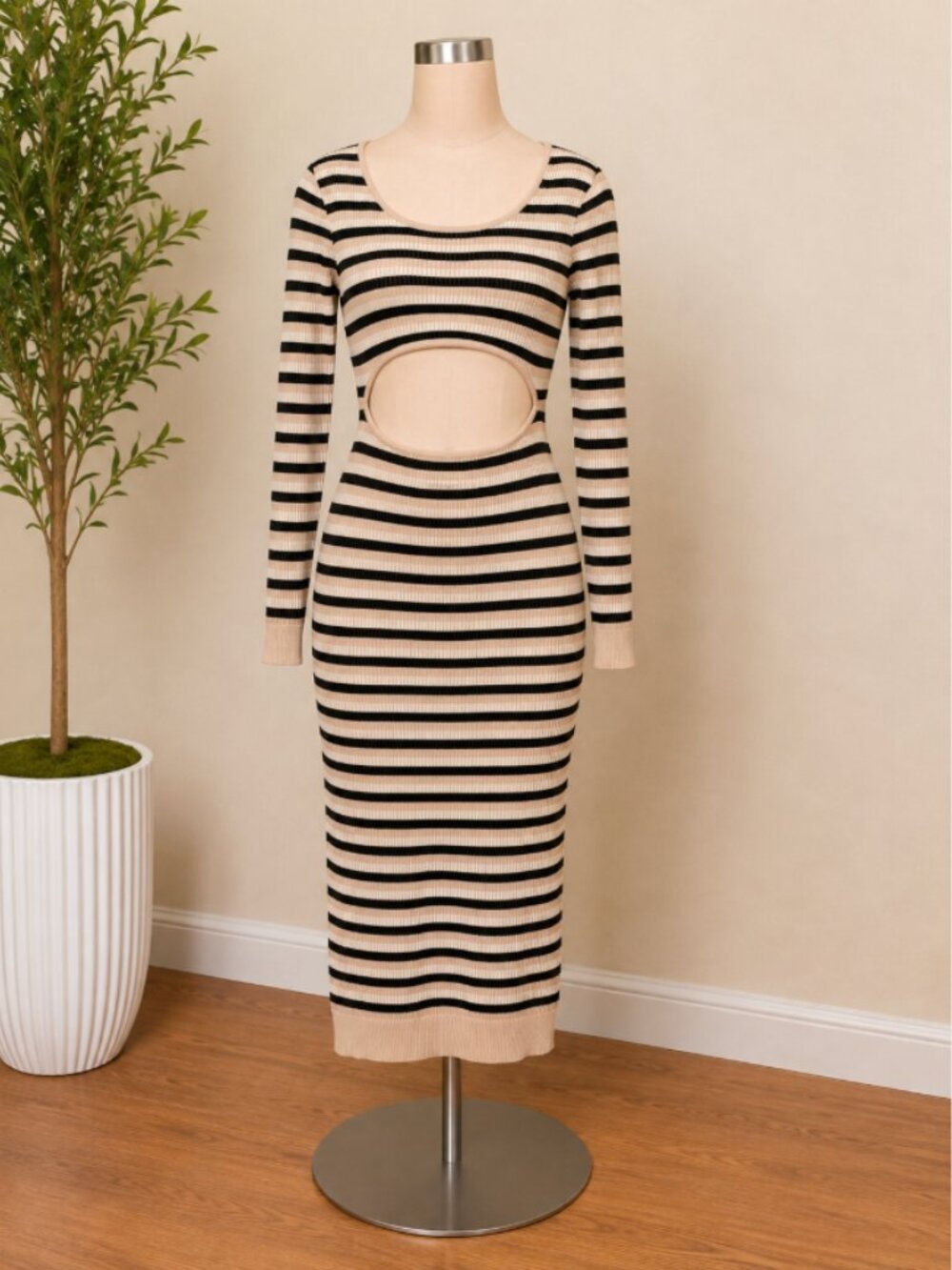 Liberty Ribbed Knit Cutout Bodycon Midi Dress L Black Beige NWOT